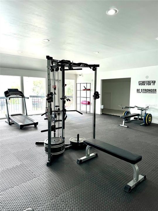 В аренду: $1,595 (1 спален, 1 ванн, 713 Квадратных фут)