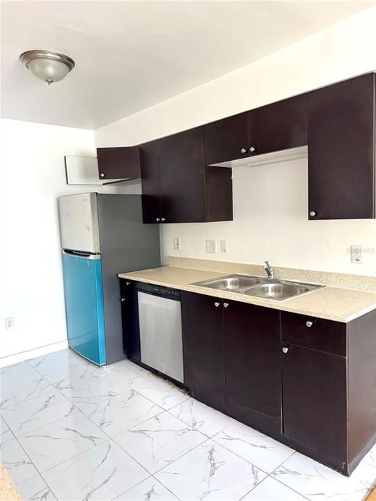 В аренду: $1,595 (1 спален, 1 ванн, 713 Квадратных фут)