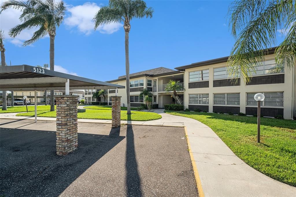 待售: $150,000 (2 贝兹, 2 浴室, 1088 平方英尺)