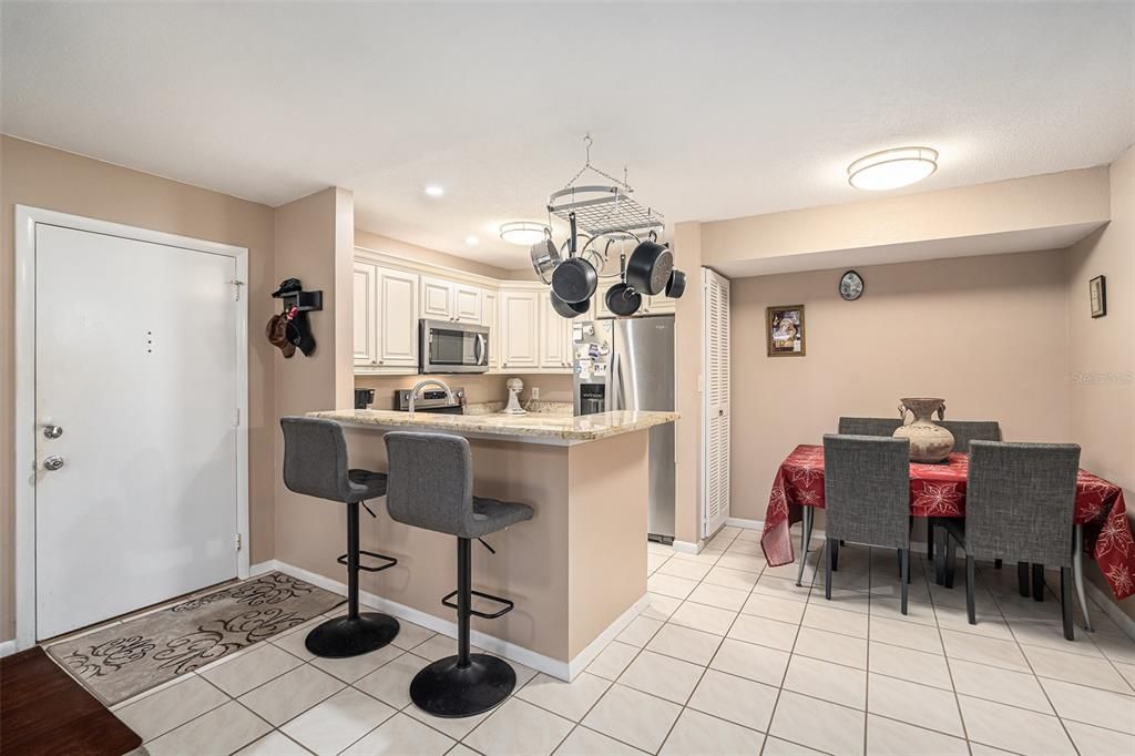 待售: $150,000 (2 贝兹, 2 浴室, 1088 平方英尺)