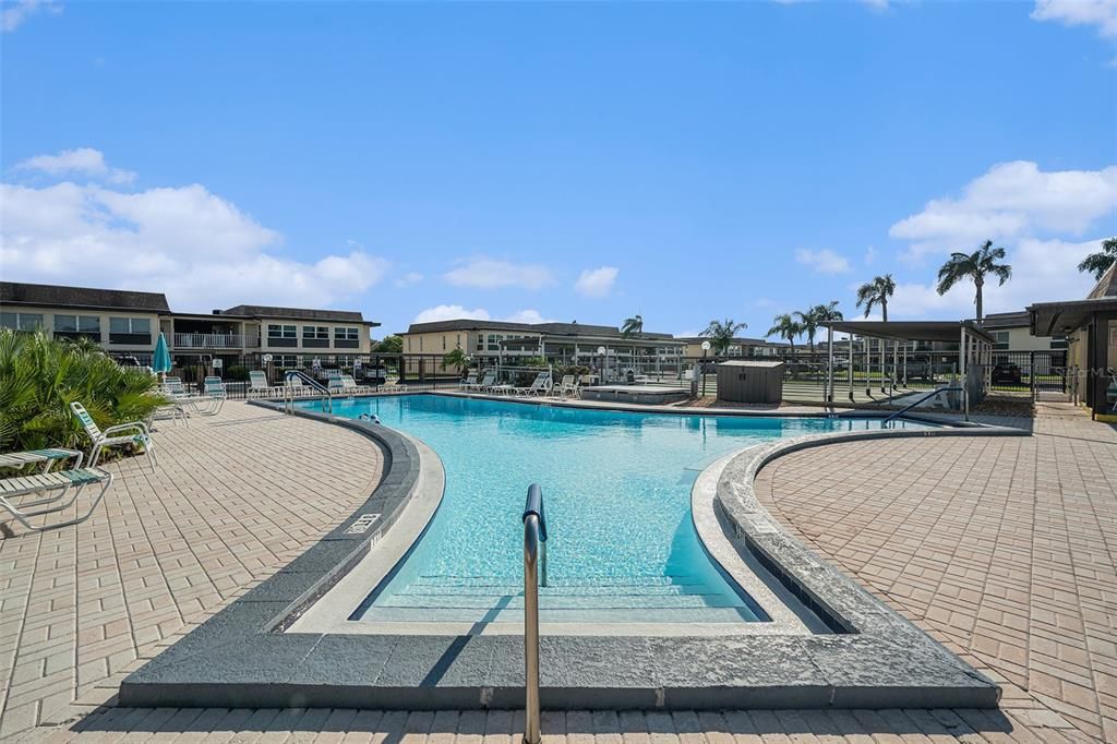 待售: $150,000 (2 贝兹, 2 浴室, 1088 平方英尺)