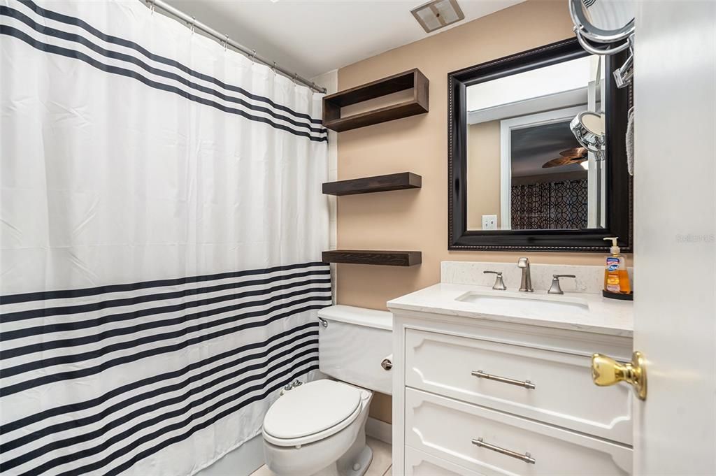 待售: $150,000 (2 贝兹, 2 浴室, 1088 平方英尺)