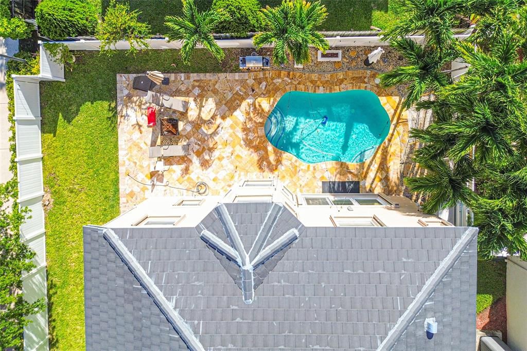 Activo con contrato: $899,000 (5 camas, 2 baños, 3469 Pies cuadrados)