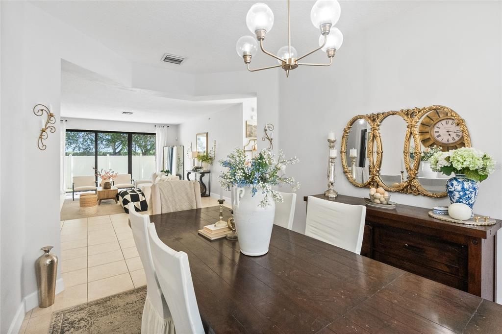 Activo con contrato: $899,000 (5 camas, 2 baños, 3469 Pies cuadrados)