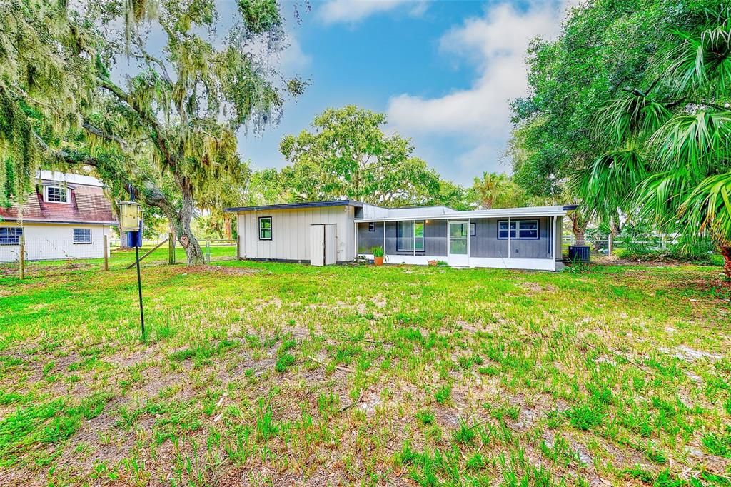 For Sale: $379,900 (2 beds, 2 baths, 1348 Square Feet)