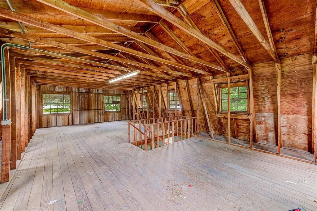 For Sale: $379,900 (2 beds, 2 baths, 1348 Square Feet)
