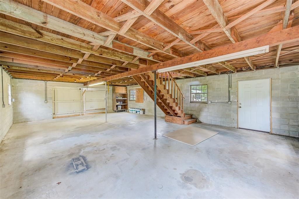 For Sale: $379,900 (2 beds, 2 baths, 1348 Square Feet)