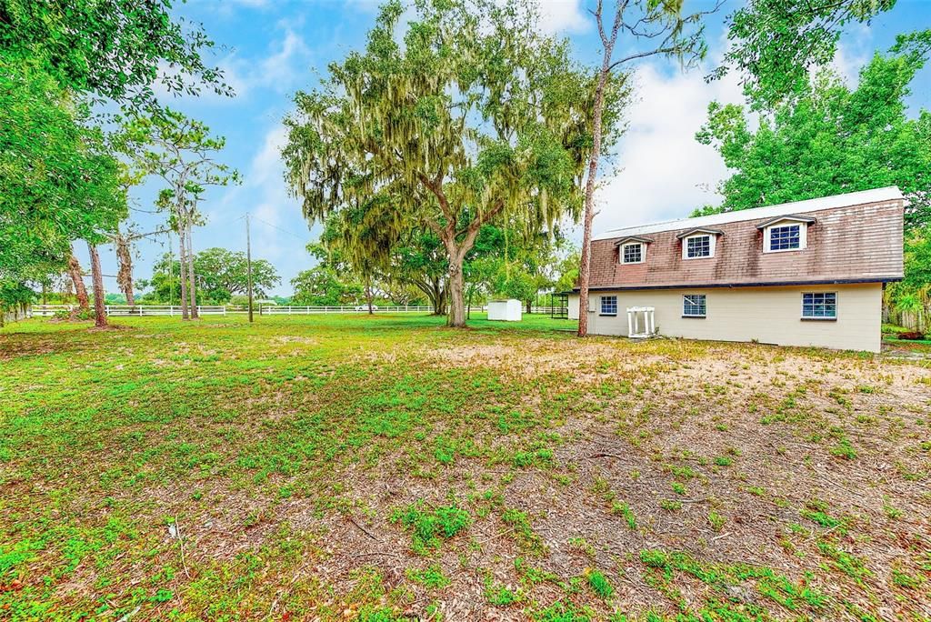 For Sale: $379,900 (2 beds, 2 baths, 1348 Square Feet)