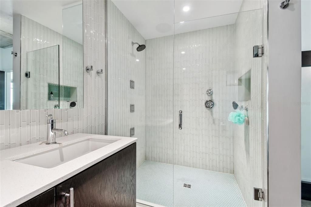 待售: $1,845,300 (3 贝兹, 3 浴室, 2880 平方英尺)