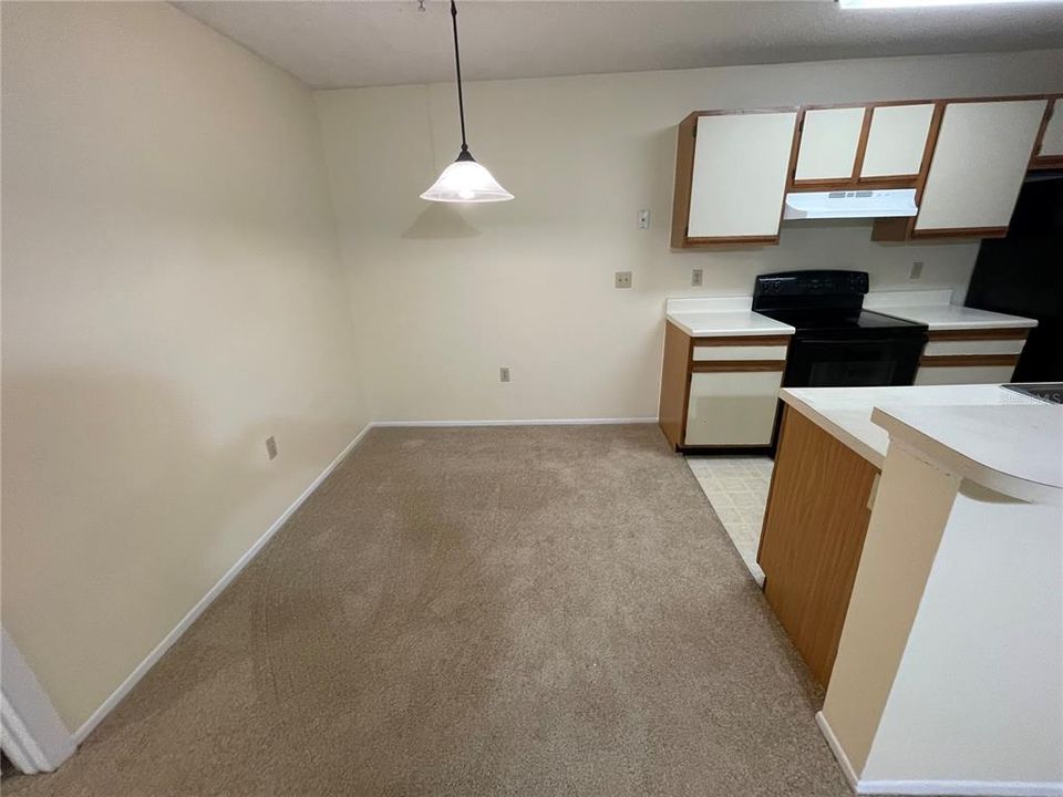 На продажу: $140,000 (2 спален, 2 ванн, 1019 Квадратных фут)