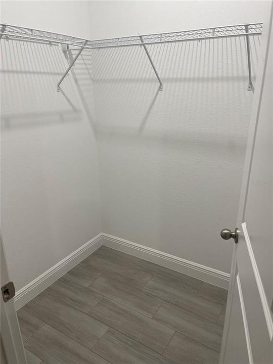 Под контрактом: $1,750 (4 спален, 2 ванн, 1586 Квадратных фут)