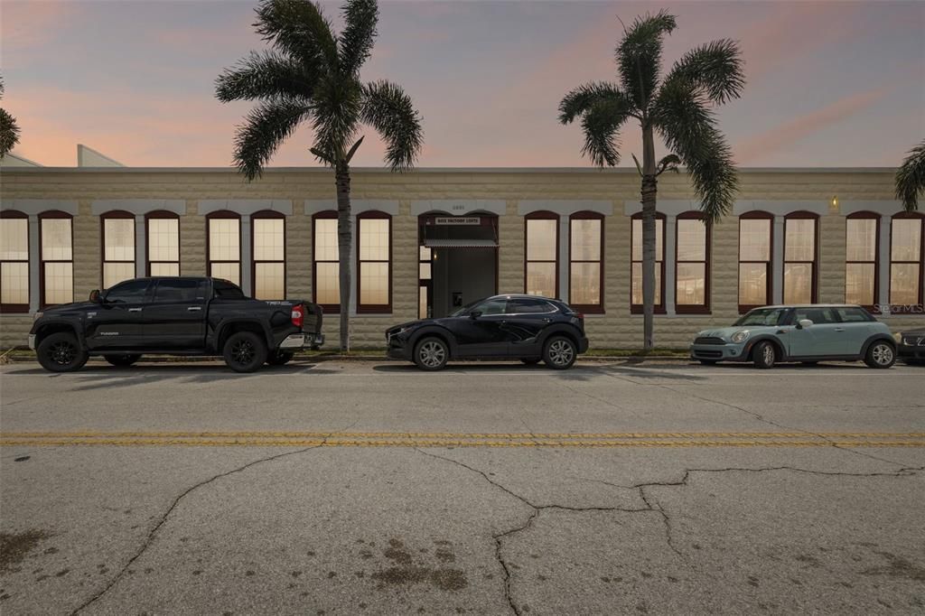 En Venta: $340,000 (1 camas, 1 baños, 1040 Pies cuadrados)