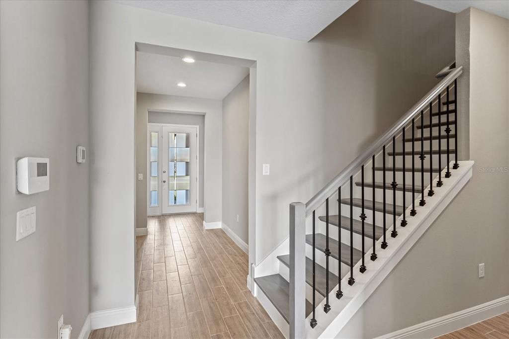 Под контрактом: $784,819 (6 спален, 4 ванн, 3412 Квадратных фут)