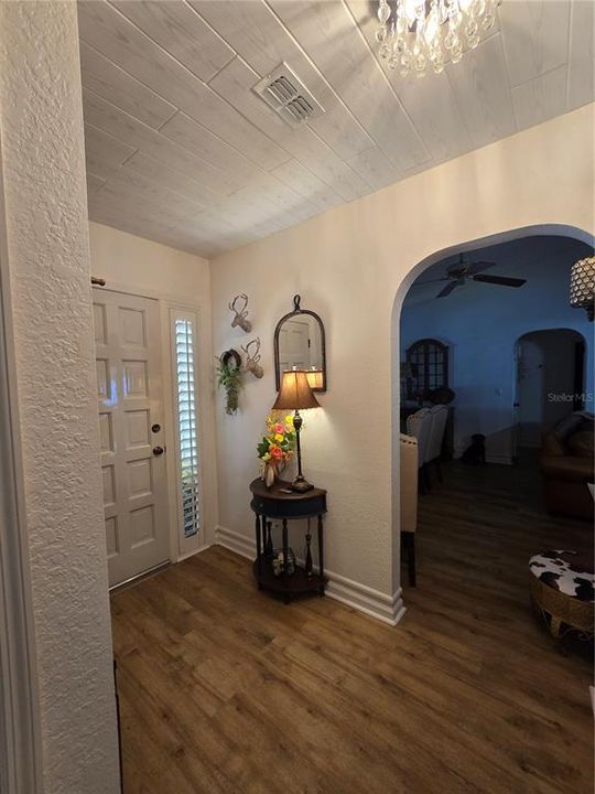 En Venta: $474,900 (3 camas, 2 baños, 1332 Pies cuadrados)