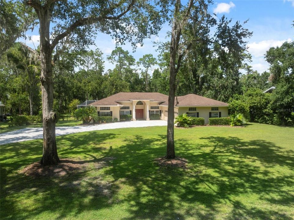 For Sale: $765,000 (4 beds, 3 baths, 2871 Square Feet)