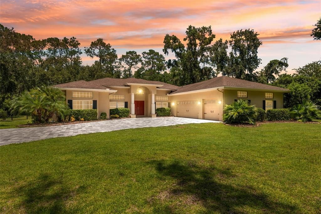 For Sale: $765,000 (4 beds, 3 baths, 2871 Square Feet)