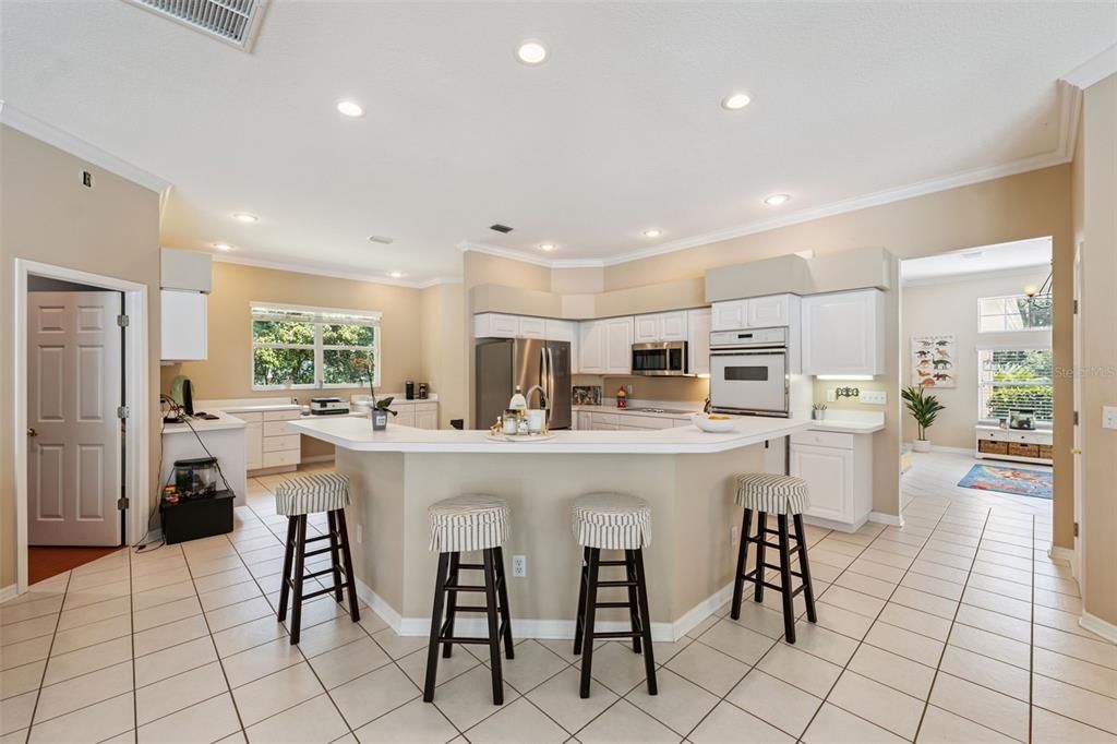 For Sale: $765,000 (4 beds, 3 baths, 2871 Square Feet)