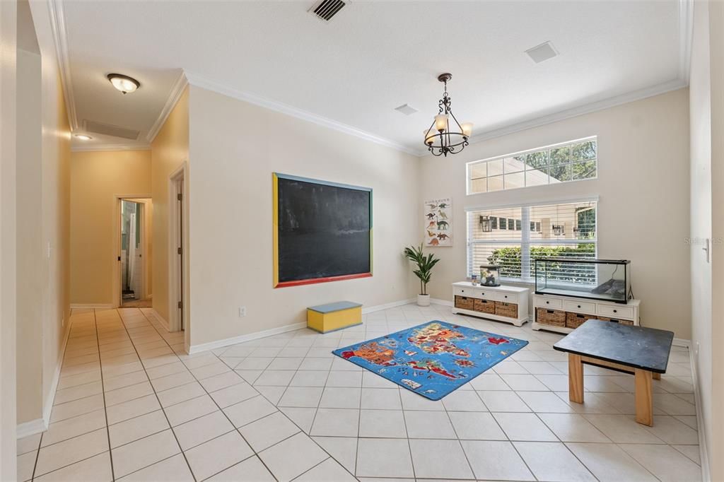 For Sale: $765,000 (4 beds, 3 baths, 2871 Square Feet)