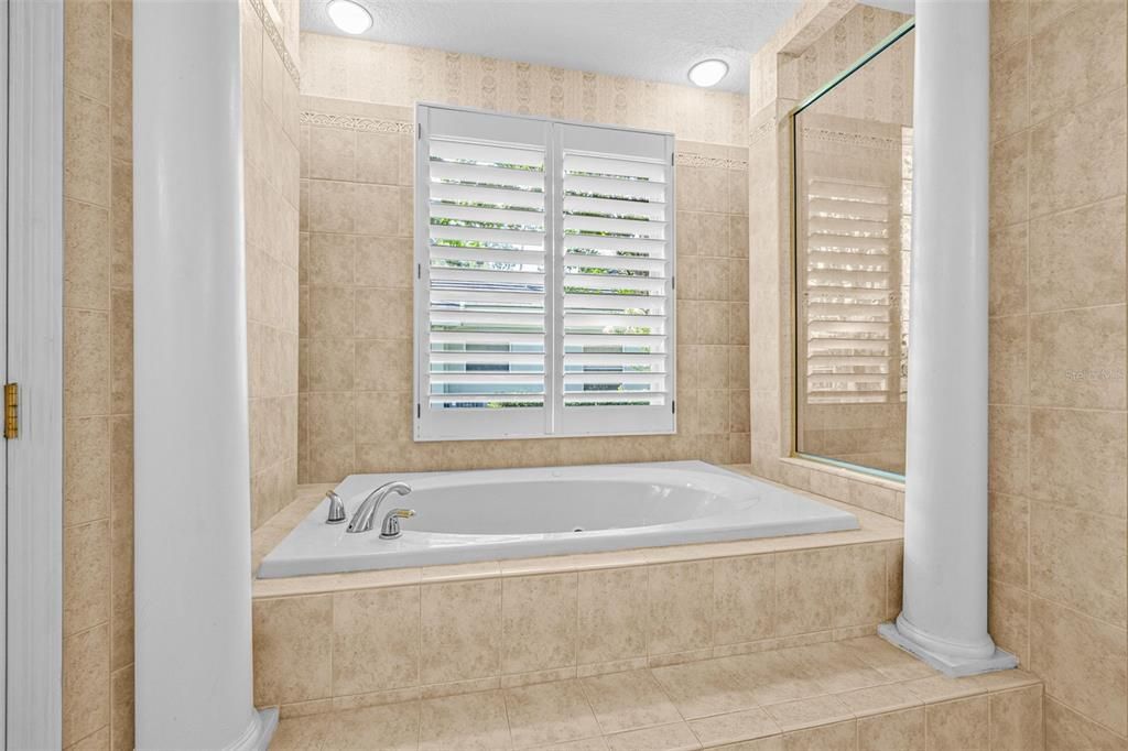 На продажу: $985,000 (4 спален, 3 ванн, 3418 Квадратных фут)