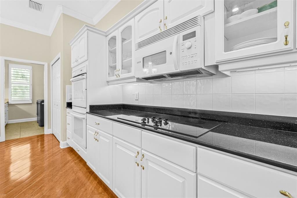 На продажу: $985,000 (4 спален, 3 ванн, 3418 Квадратных фут)