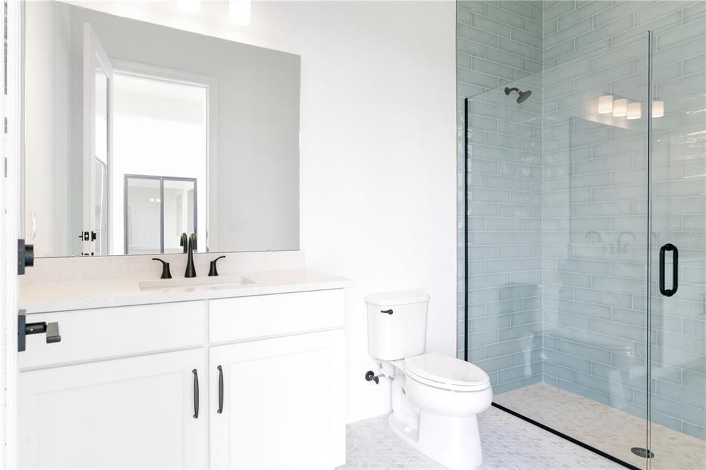 На продажу: $3,150,000 (5 спален, 6 ванн, 6632 Квадратных фут)