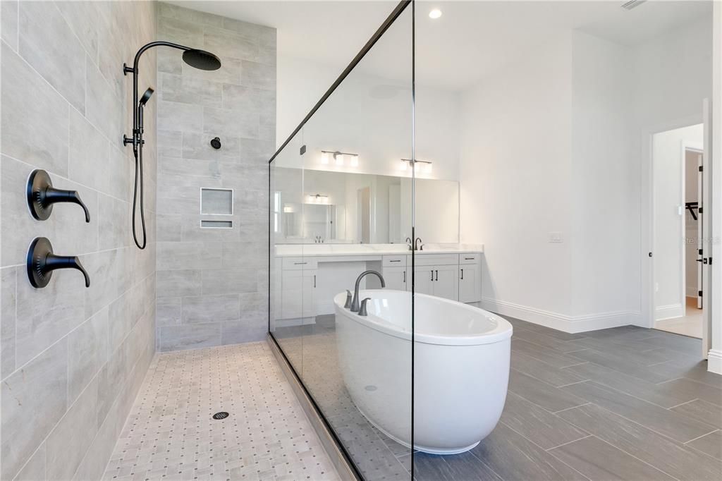 На продажу: $3,150,000 (5 спален, 6 ванн, 6632 Квадратных фут)