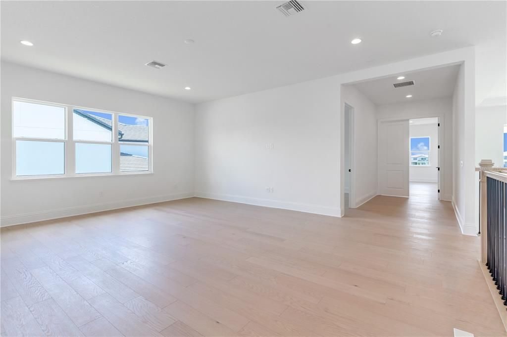 На продажу: $3,150,000 (5 спален, 6 ванн, 6632 Квадратных фут)