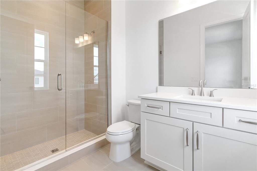 На продажу: $3,150,000 (5 спален, 6 ванн, 6632 Квадратных фут)