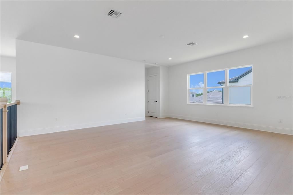 На продажу: $3,150,000 (5 спален, 6 ванн, 6632 Квадратных фут)