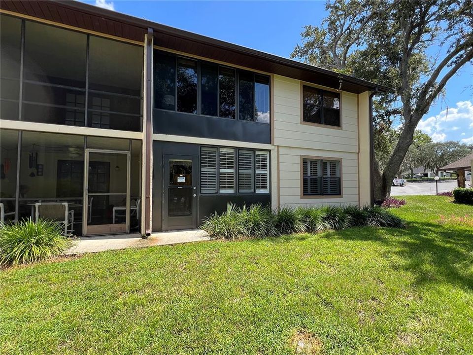 待售: $150,000 (2 贝兹, 2 浴室, 990 平方英尺)