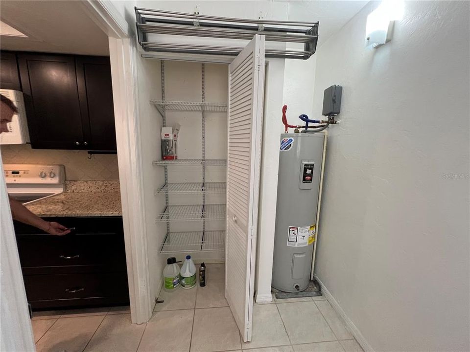 待售: $150,000 (2 贝兹, 2 浴室, 990 平方英尺)