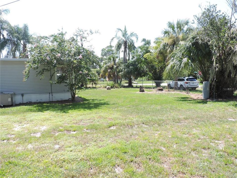 待售: $164,900 (2 贝兹, 1 浴室, 1166 平方英尺)