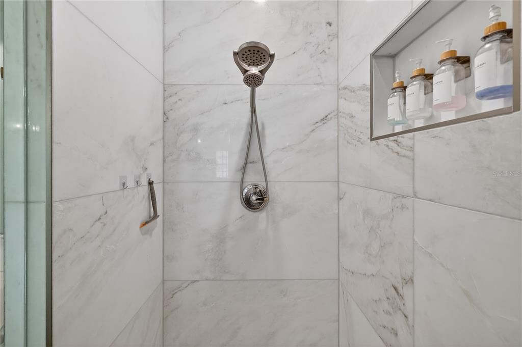 На продажу: $874,900 (4 спален, 3 ванн, 2625 Квадратных фут)