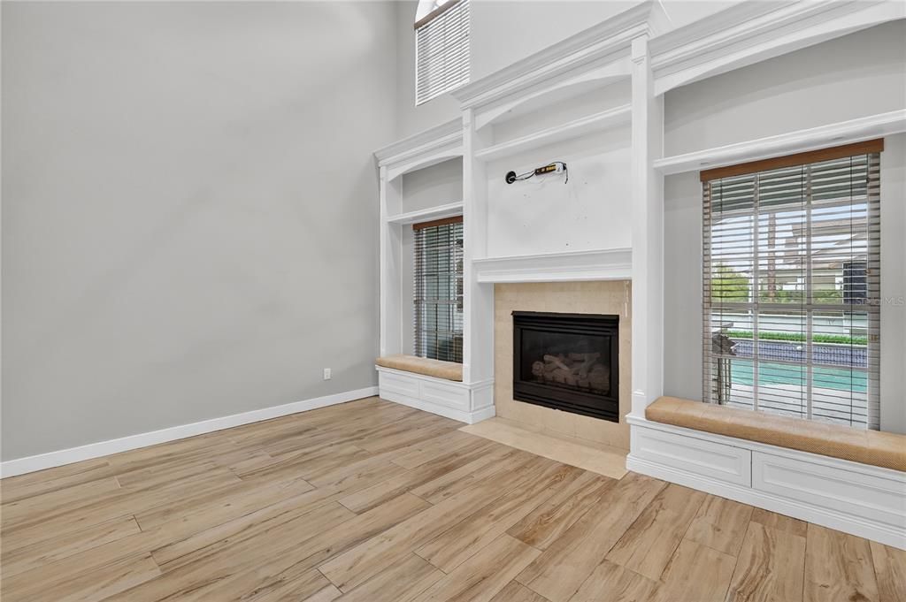 На продажу: $874,900 (4 спален, 3 ванн, 2625 Квадратных фут)