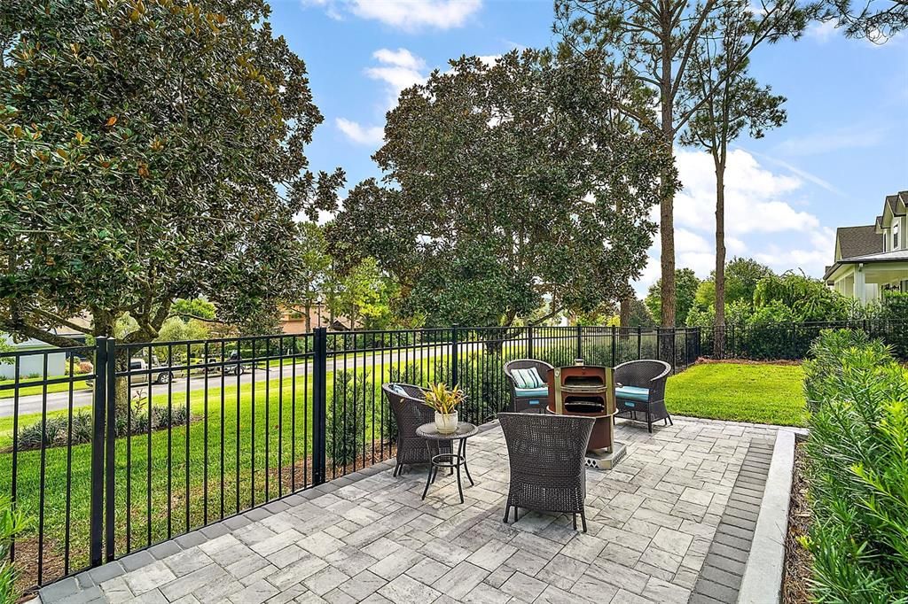 На продажу: $874,900 (4 спален, 3 ванн, 2625 Квадратных фут)