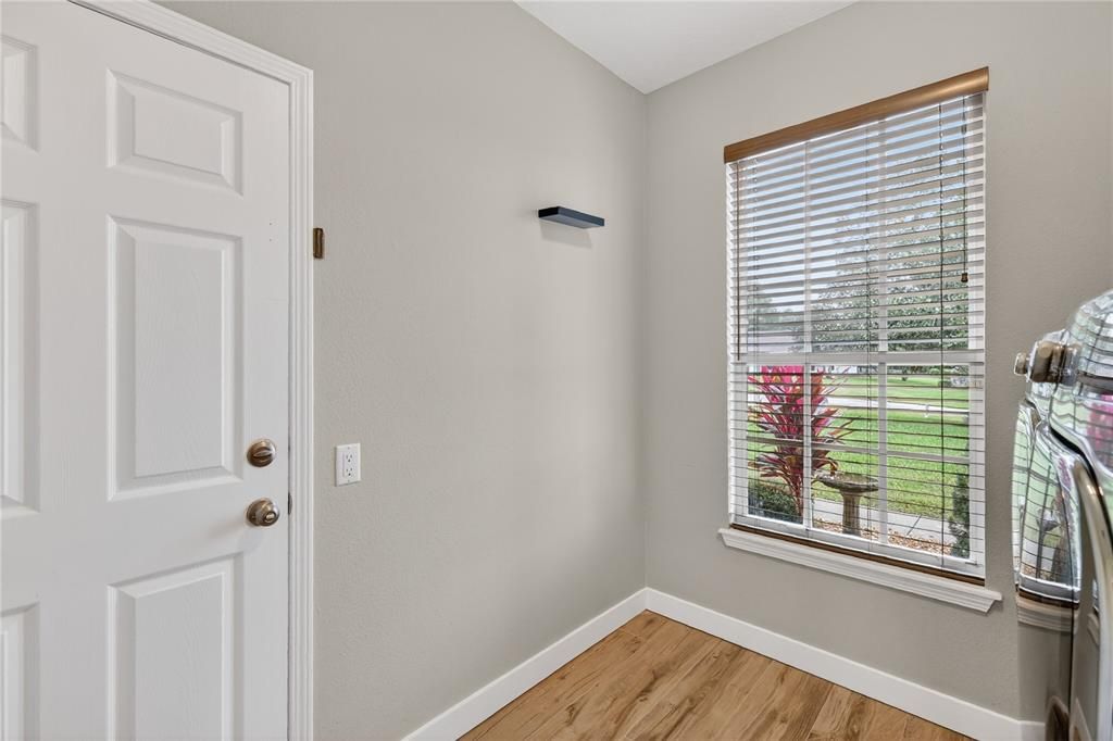 На продажу: $874,900 (4 спален, 3 ванн, 2625 Квадратных фут)