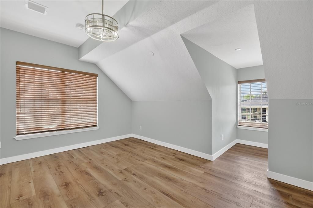 На продажу: $874,900 (4 спален, 3 ванн, 2625 Квадратных фут)