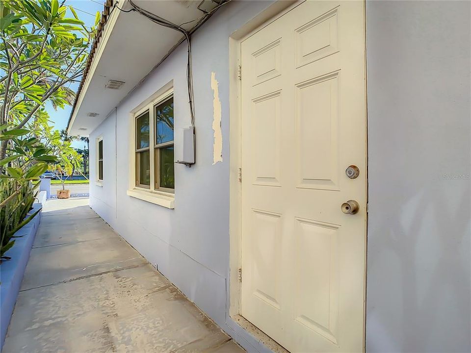 For Rent: $2,900 (2 beds, 2 baths, 1184 Square Feet)