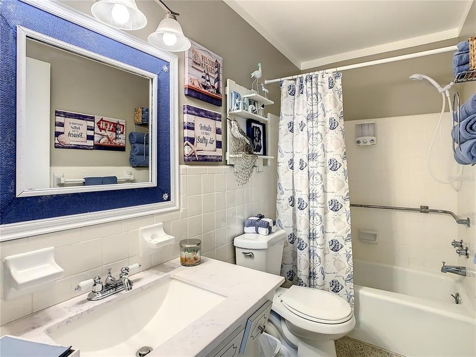 For Rent: $2,900 (2 beds, 2 baths, 1184 Square Feet)