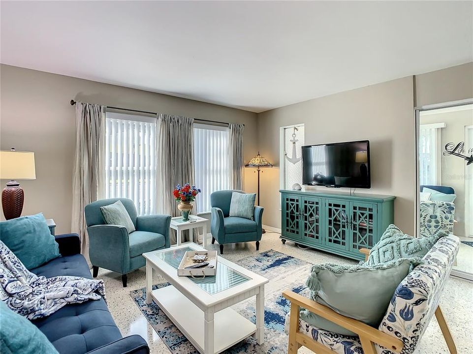 For Rent: $2,900 (2 beds, 2 baths, 1184 Square Feet)