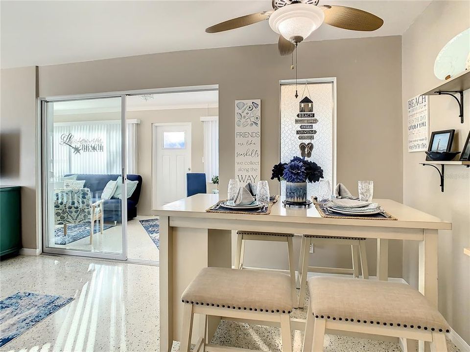 For Rent: $2,900 (2 beds, 2 baths, 1184 Square Feet)