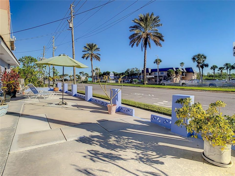 For Rent: $2,900 (2 beds, 2 baths, 1184 Square Feet)