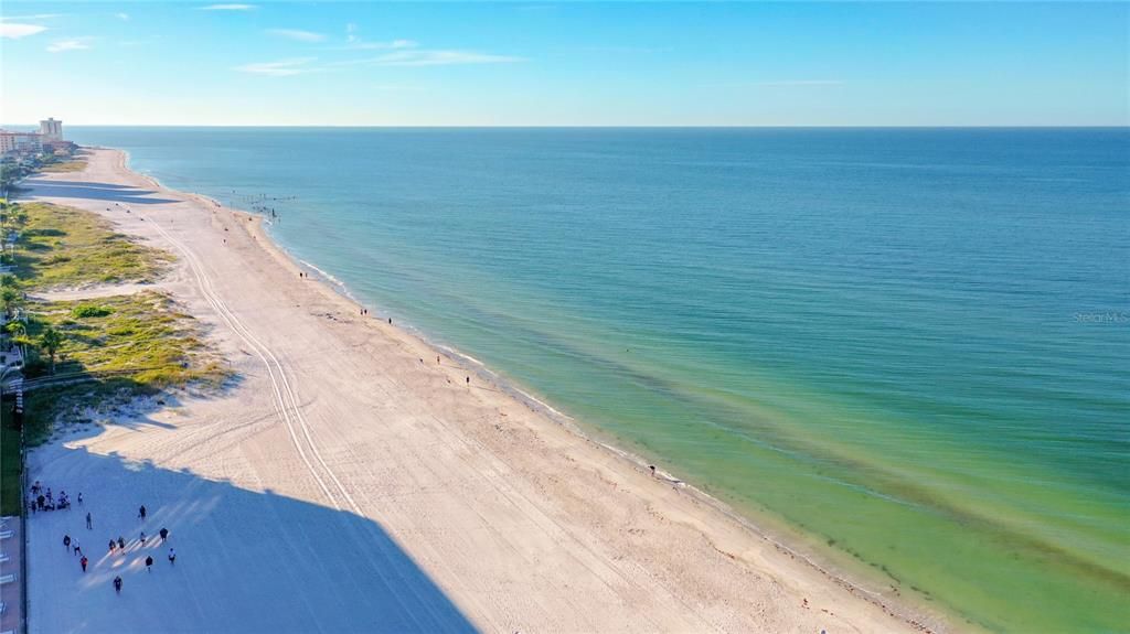 For Rent: $2,900 (2 beds, 2 baths, 1184 Square Feet)