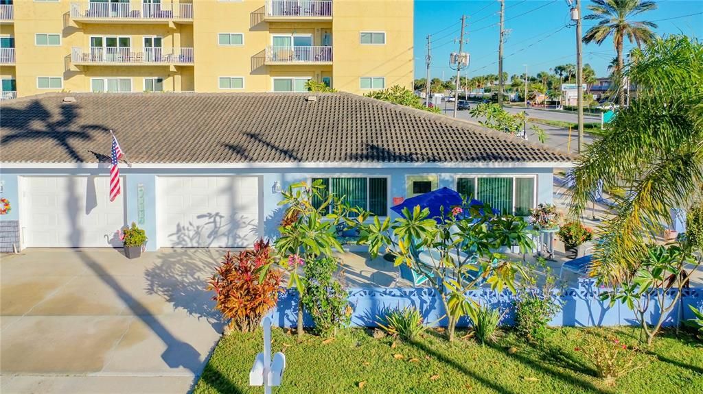 For Rent: $2,900 (2 beds, 2 baths, 1184 Square Feet)