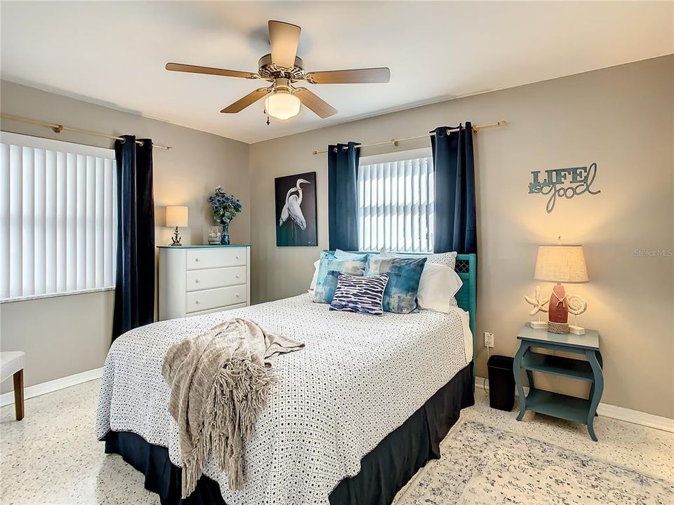 For Rent: $2,900 (2 beds, 2 baths, 1184 Square Feet)