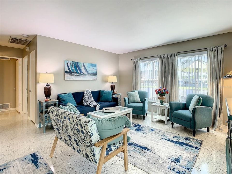 For Rent: $2,900 (2 beds, 2 baths, 1184 Square Feet)