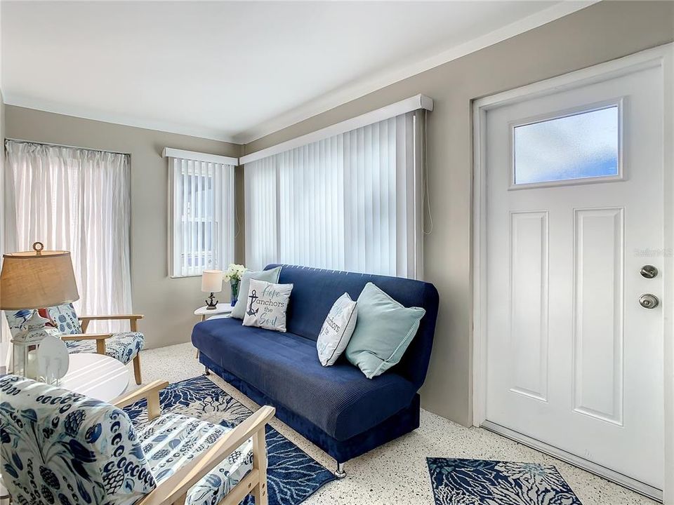 For Rent: $2,900 (2 beds, 2 baths, 1184 Square Feet)