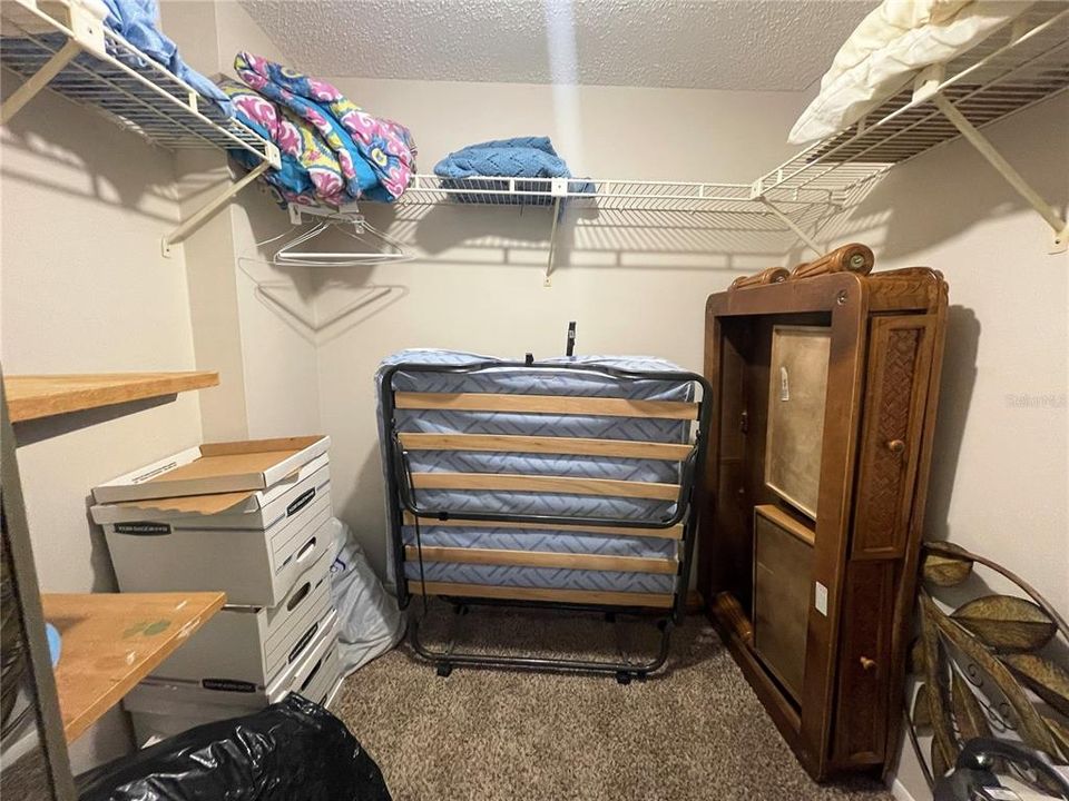 Под контрактом: $3,100 (2 спален, 2 ванн, 1100 Квадратных фут)