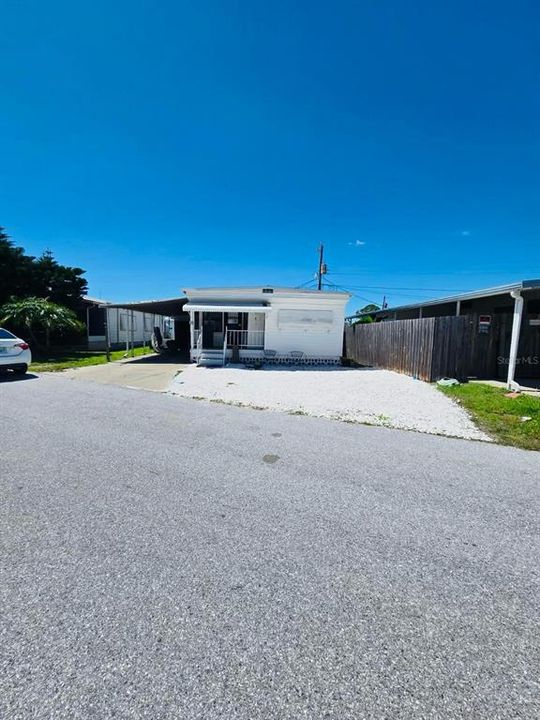 Недавно продано: $38,000 (1 спален, 1 ванн, 740 Квадратных фут)