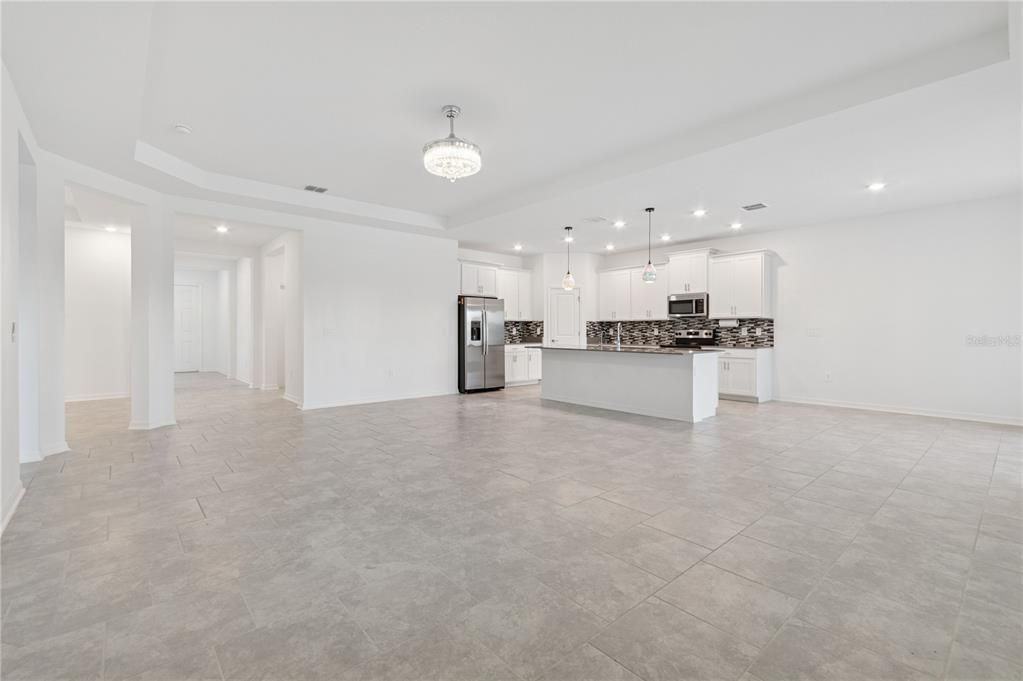 For Rent: $2,990 (3 beds, 2 baths, 2431 Square Feet)